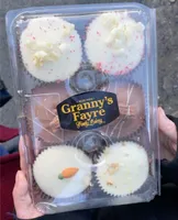 6 luxury assorted Cupcakes