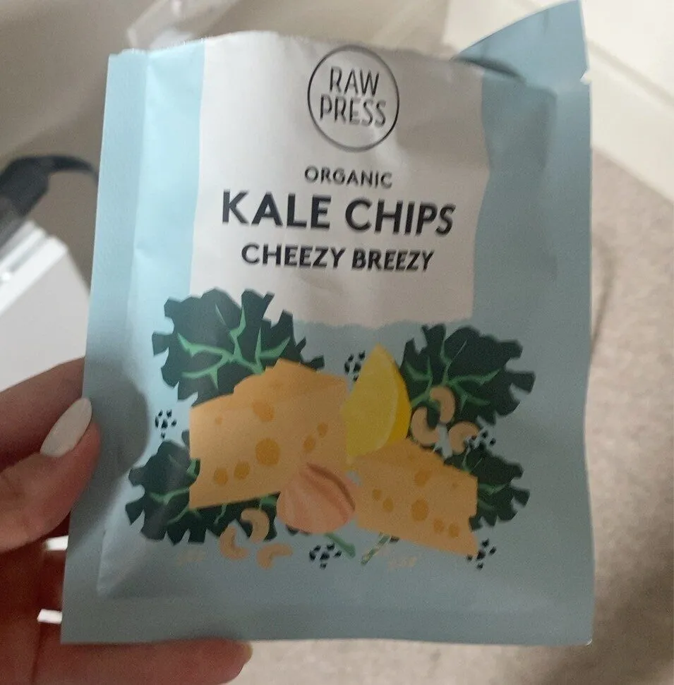 Kale chips  cheezy breezy
