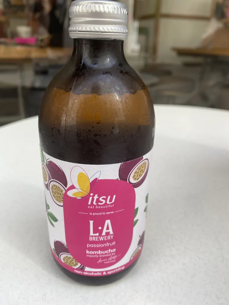 Passionfruit kombucha