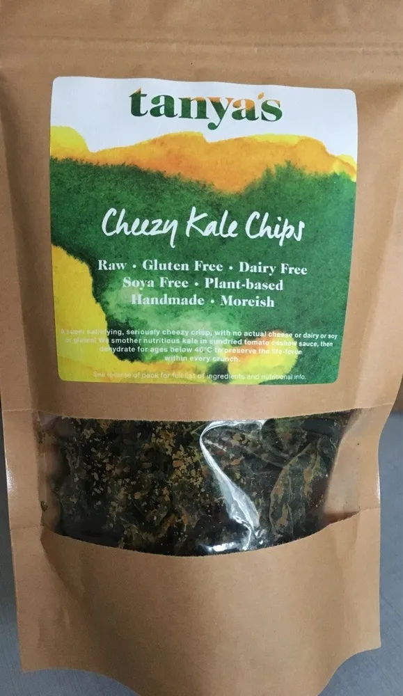 Cheezy kale chips