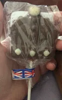 Milk chocolate crown