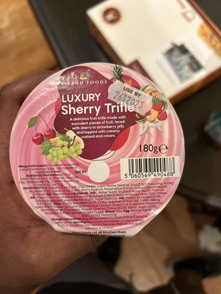 Luxury Sgerry Trifle