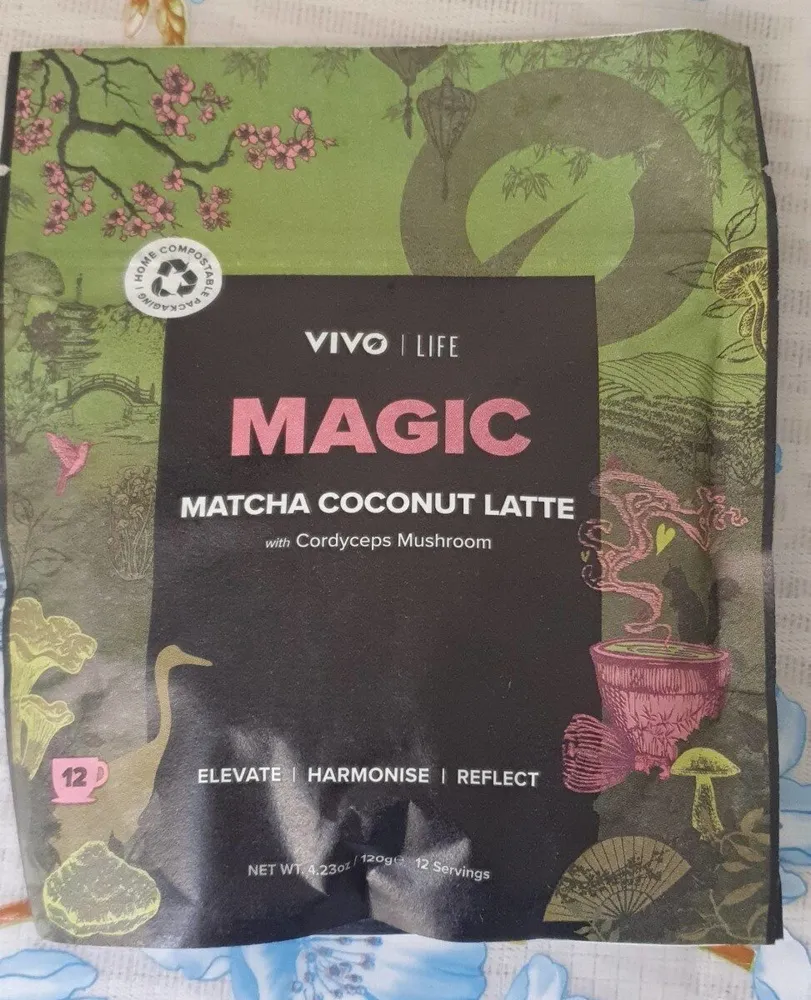 Matcha cocinut latte
