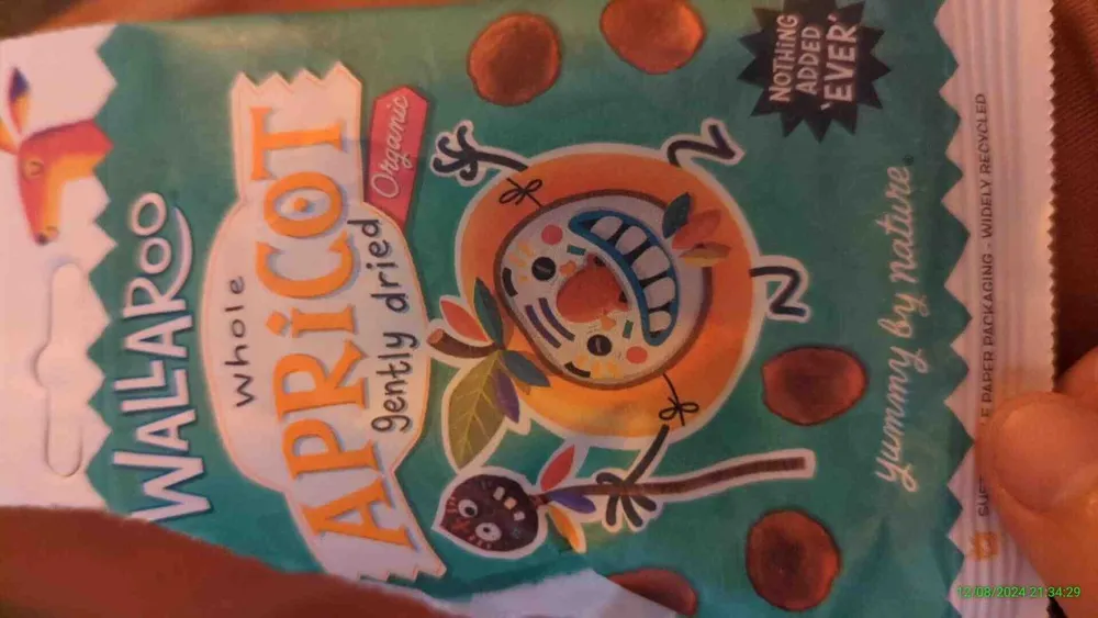 Whole Apricot gently dried