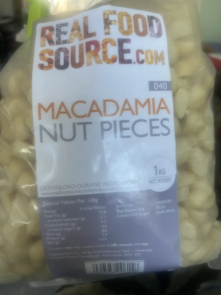 macadamia nut pieces
