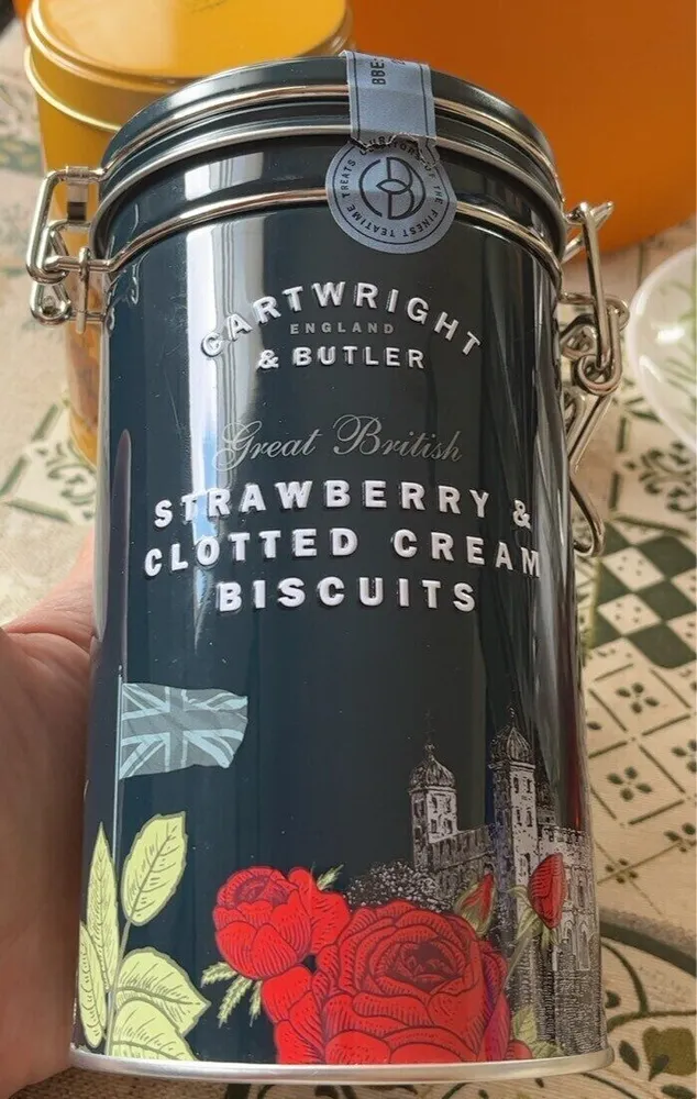 Strawberry & clotted cream Biscuits