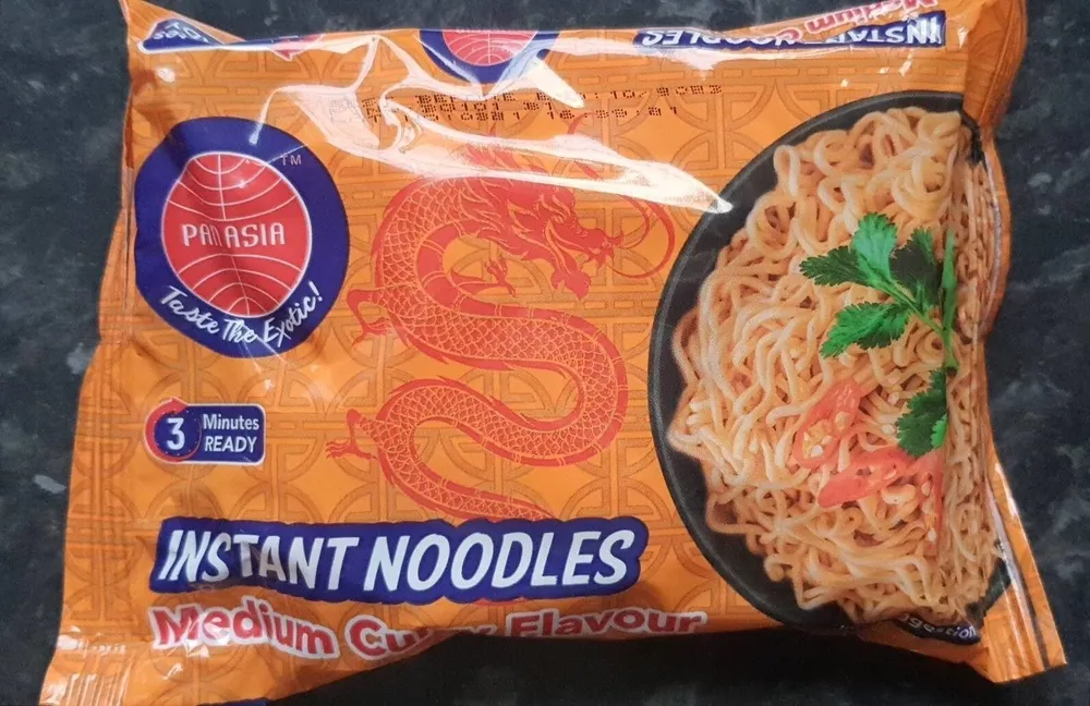 Instant Noodles Medium Curry Flavour