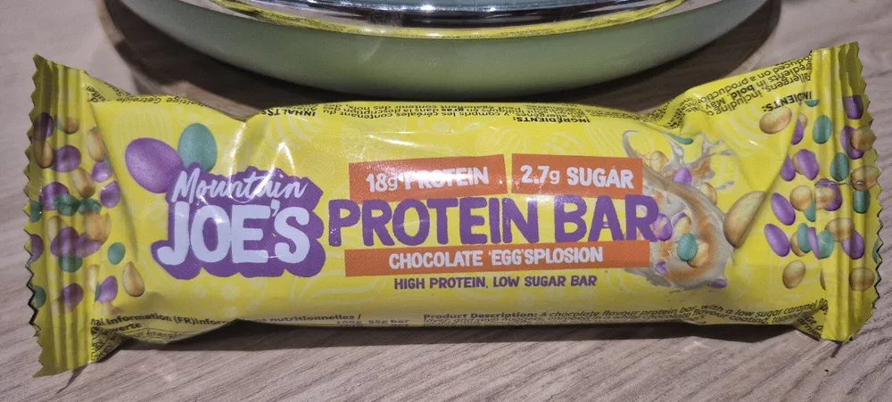 Chocolate 'Egg'splosion Protein Bar
