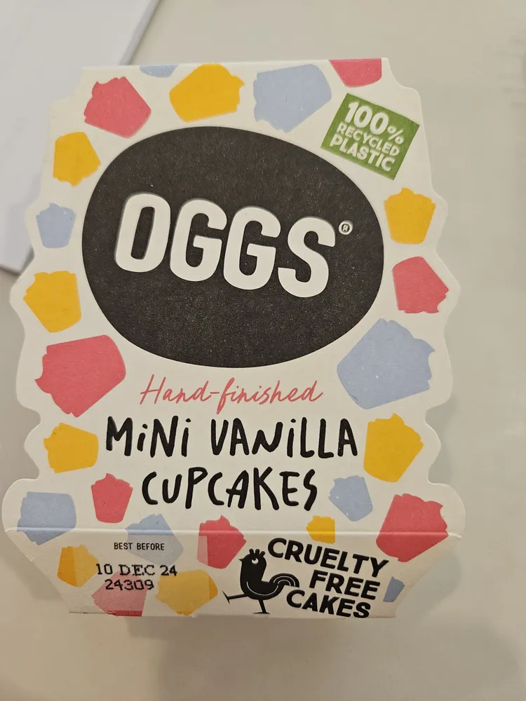 Mini Vanilla Cupcakes