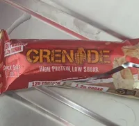 Roasted Peanut Flavour Protein Bar with Roasted Peanut Pieces in White Chocolate with Sweeteners