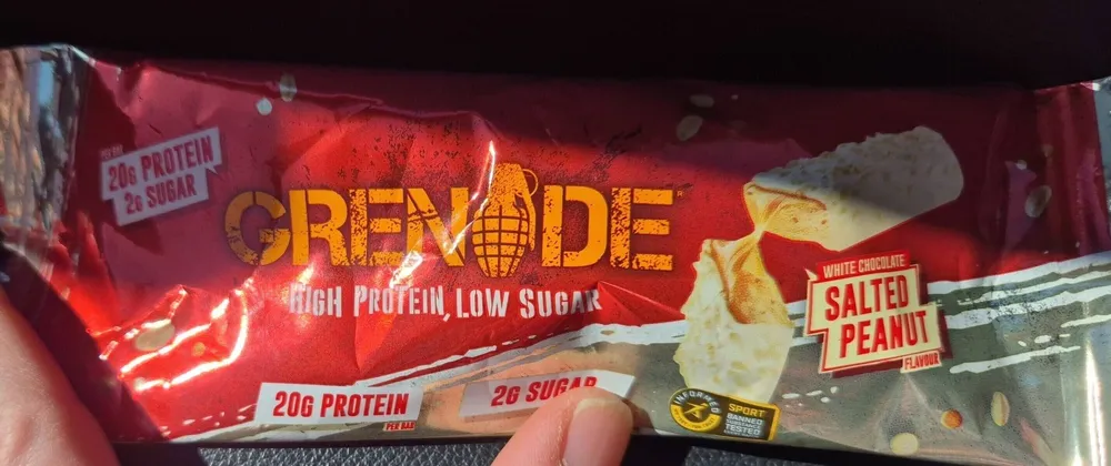 White Chocolate Salted Peanut Flavour Protein Bar