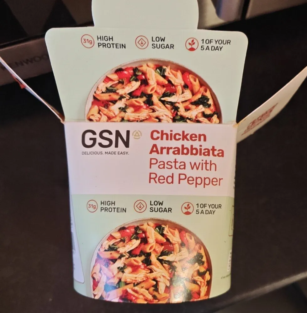 Chicken Arrabbiata Pasta with Red Pepper