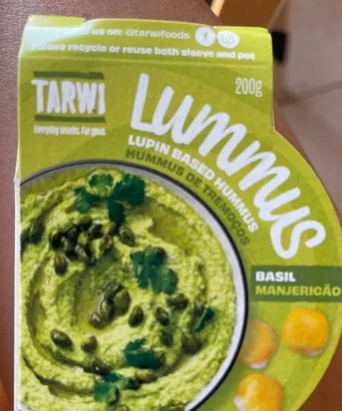 Hummus with basil
