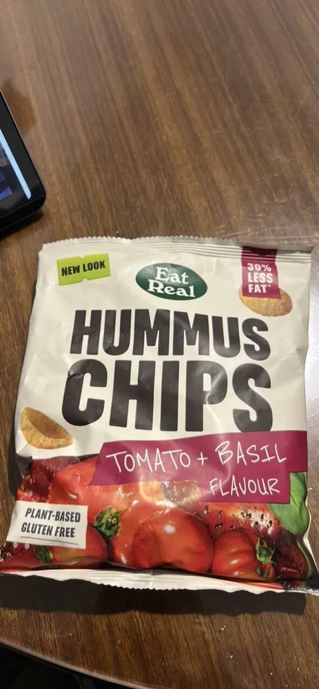 HUMMUS CHIPS with rich TOMATO and aromatic BASIL flavour