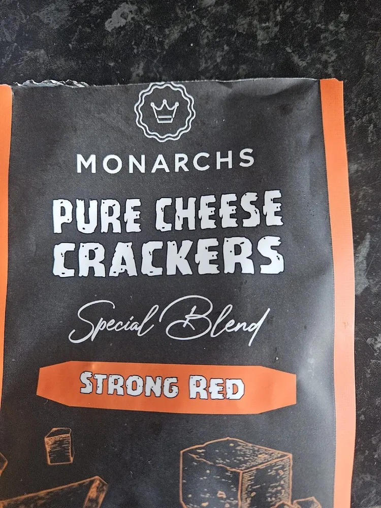 Strong Red Pure Cheese Cracker