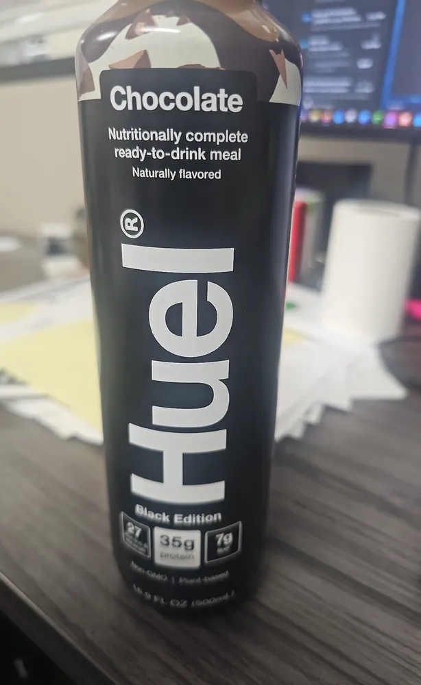 Huel ready-to-drink black edition Chocolate
