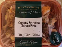 Creamy Sriracha Chicken Pasta