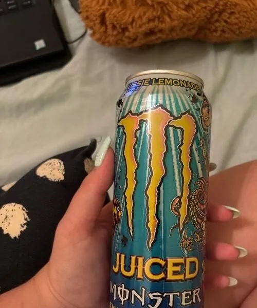 Monster Aussie lemonade