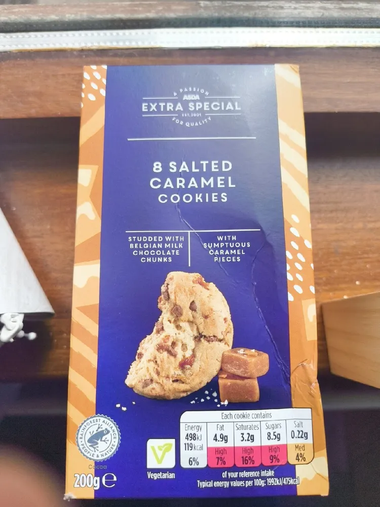 8 Salted Caramel Cookies