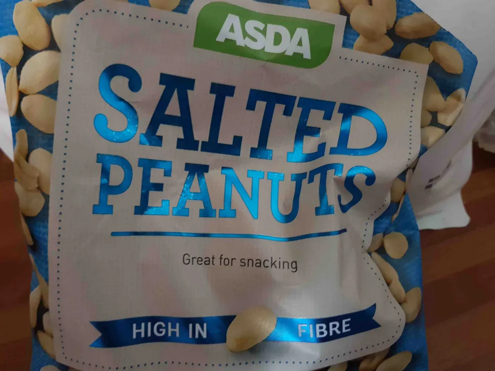 SALTED PEANUTS Deliciously crunchy, perfect for sn
