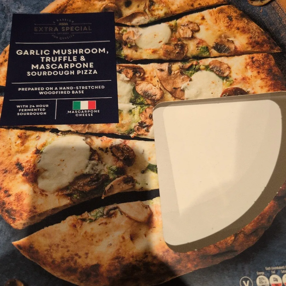 Garlic Mushroom, Truffle & Mascarpone Sourdough Pizza