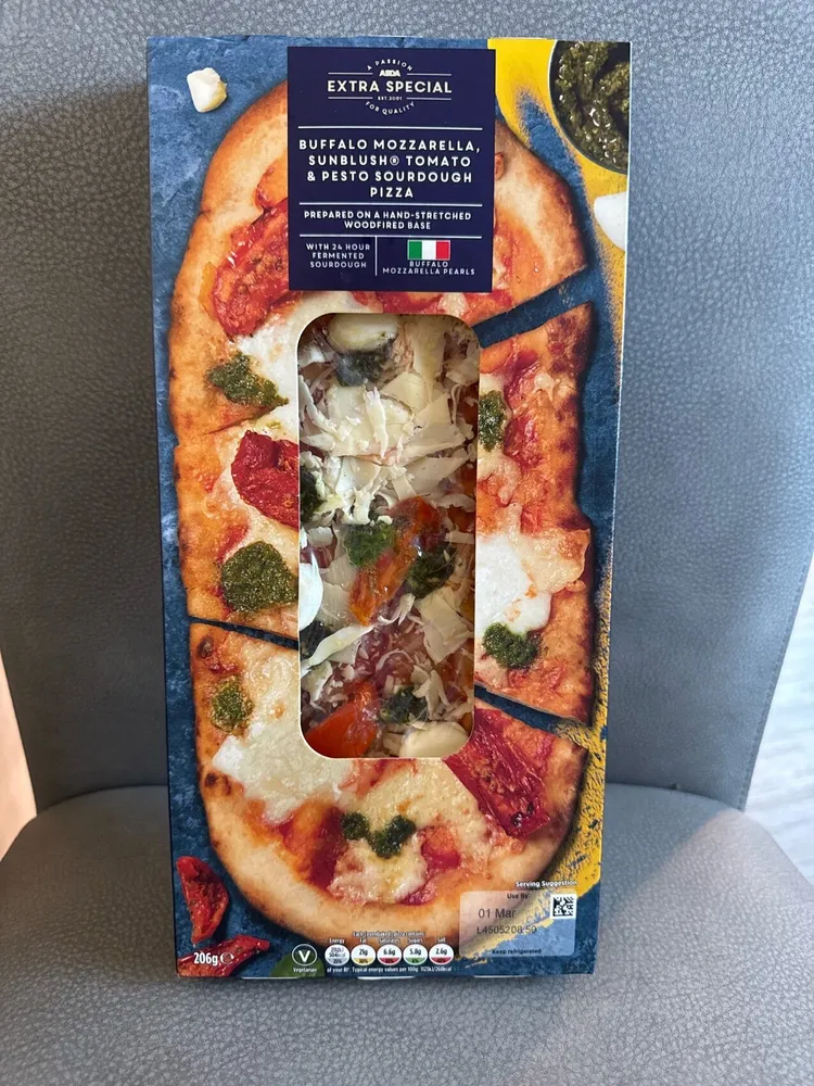 Buffalo Mozzarella Sunblush Tomato & Pesto Sourdough Pizz