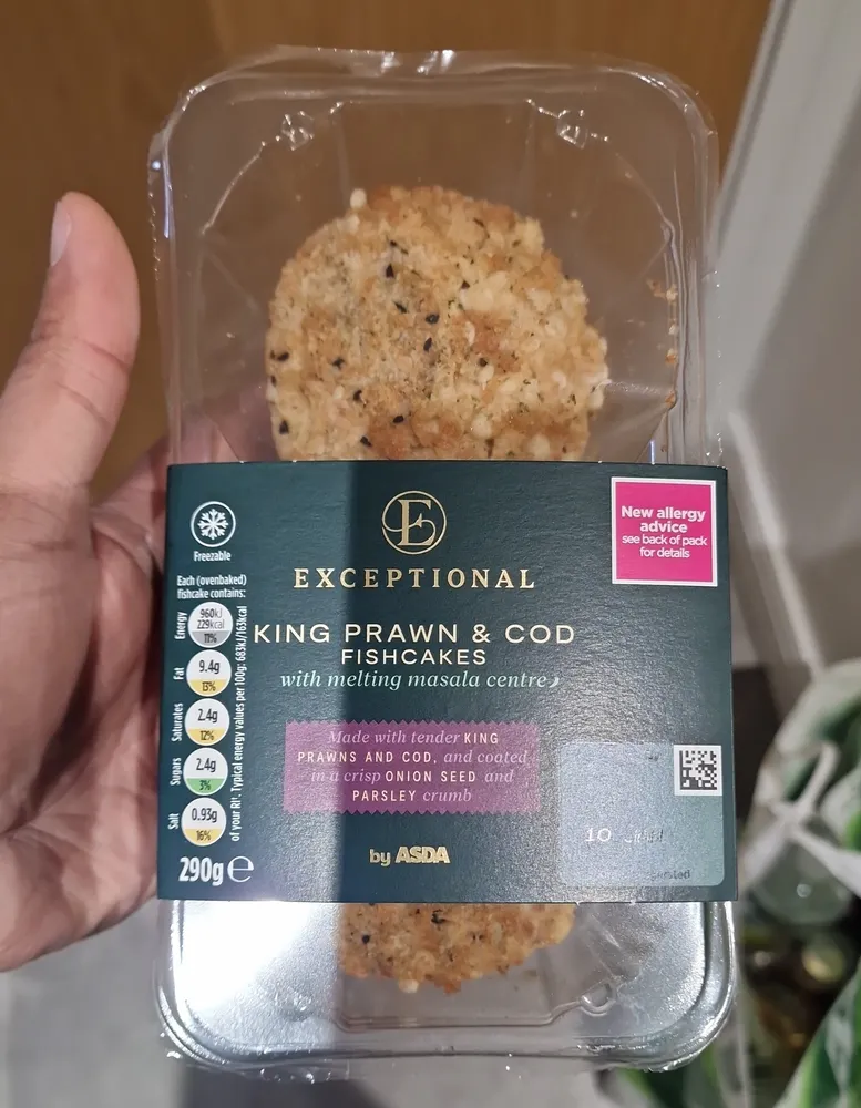 King Prawn & Cod Fishcakes with Melting Masala Centre