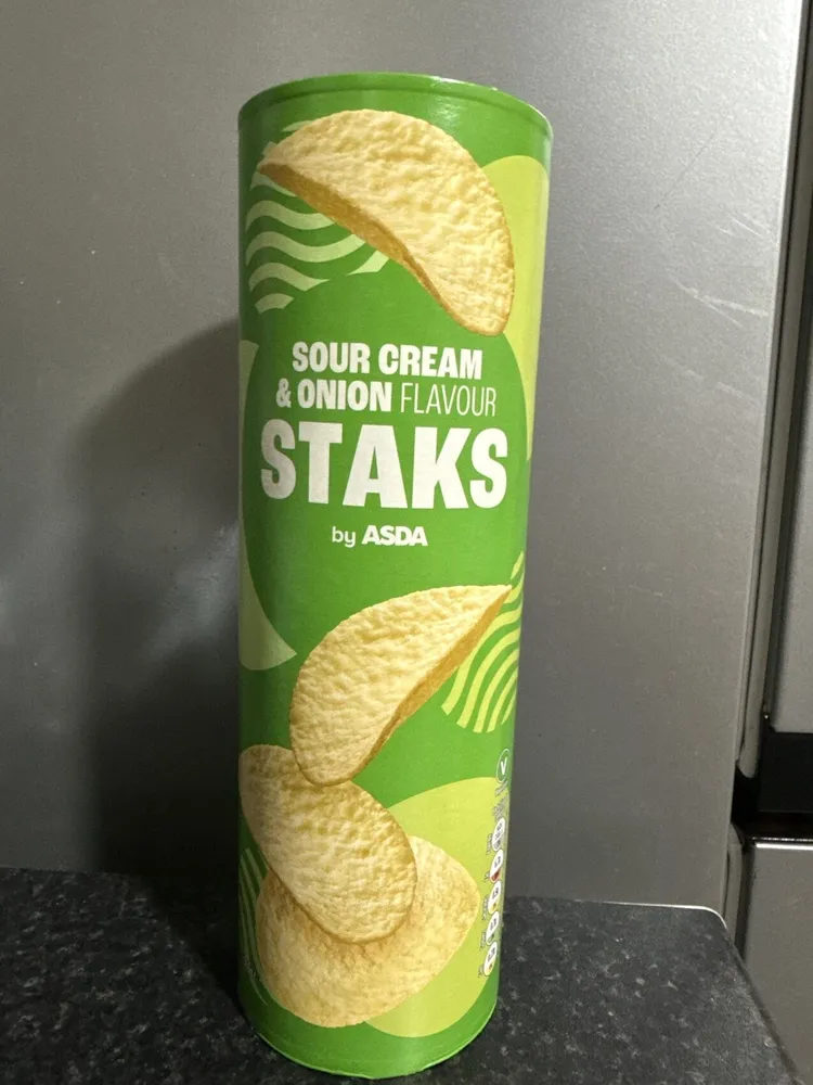 Sour cream & Onion Flavour STAKS Crisps