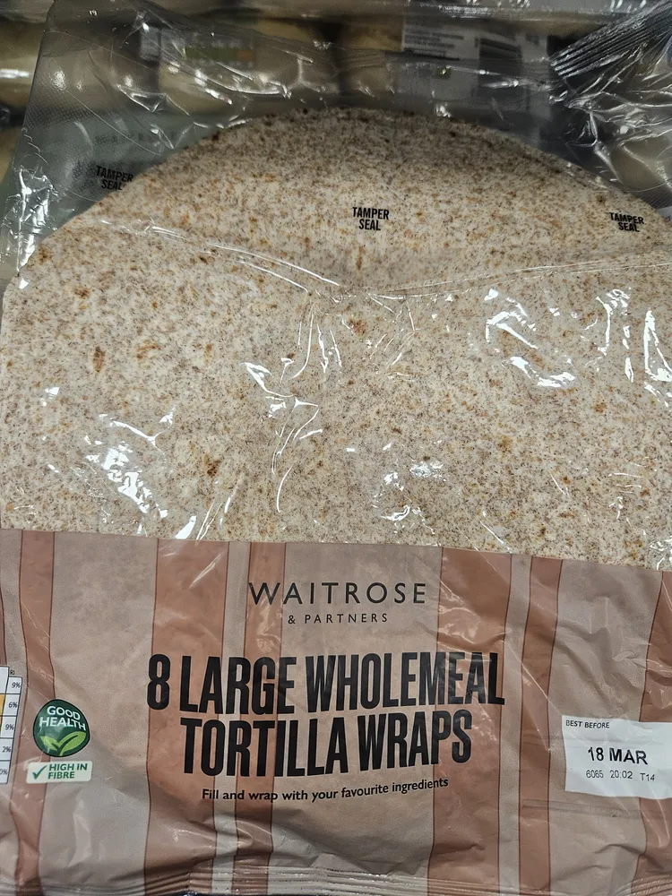 8 Large Wholemeal Tortilla Wraps