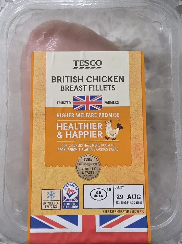 BRITISH CHICKEN BREAST FILLETS