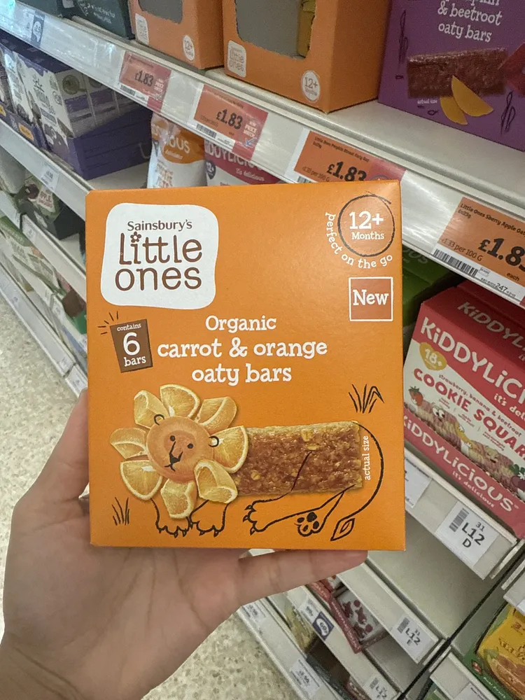 Organic carrot & orange oaty bars