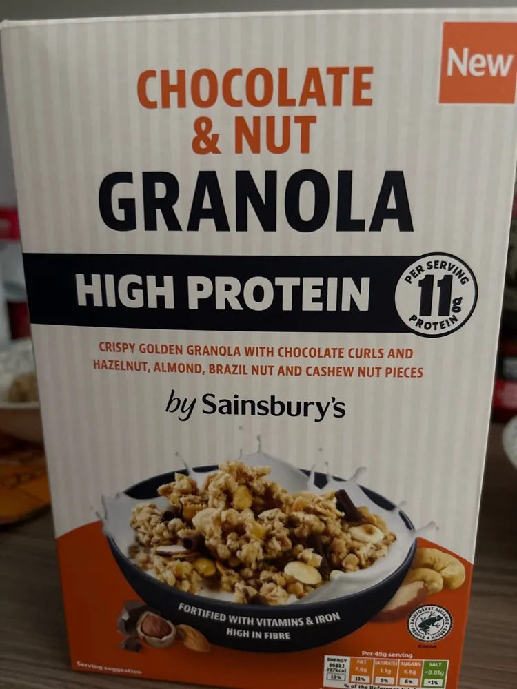 Chocolate & Nut Granola High Protein