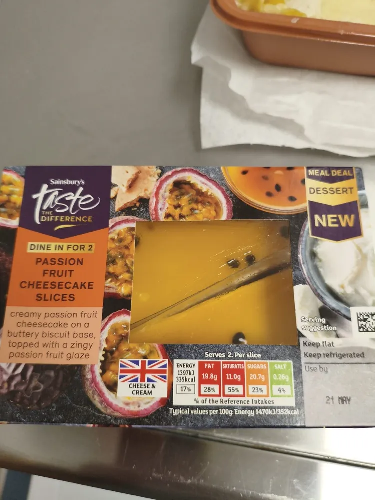 Passion Fruit Cheesecake Slice La