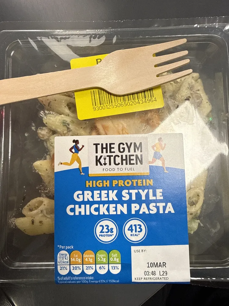 GREEK STYLE CHICKEN PASTA