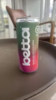 betta SPARKLING PROTEIN SODA