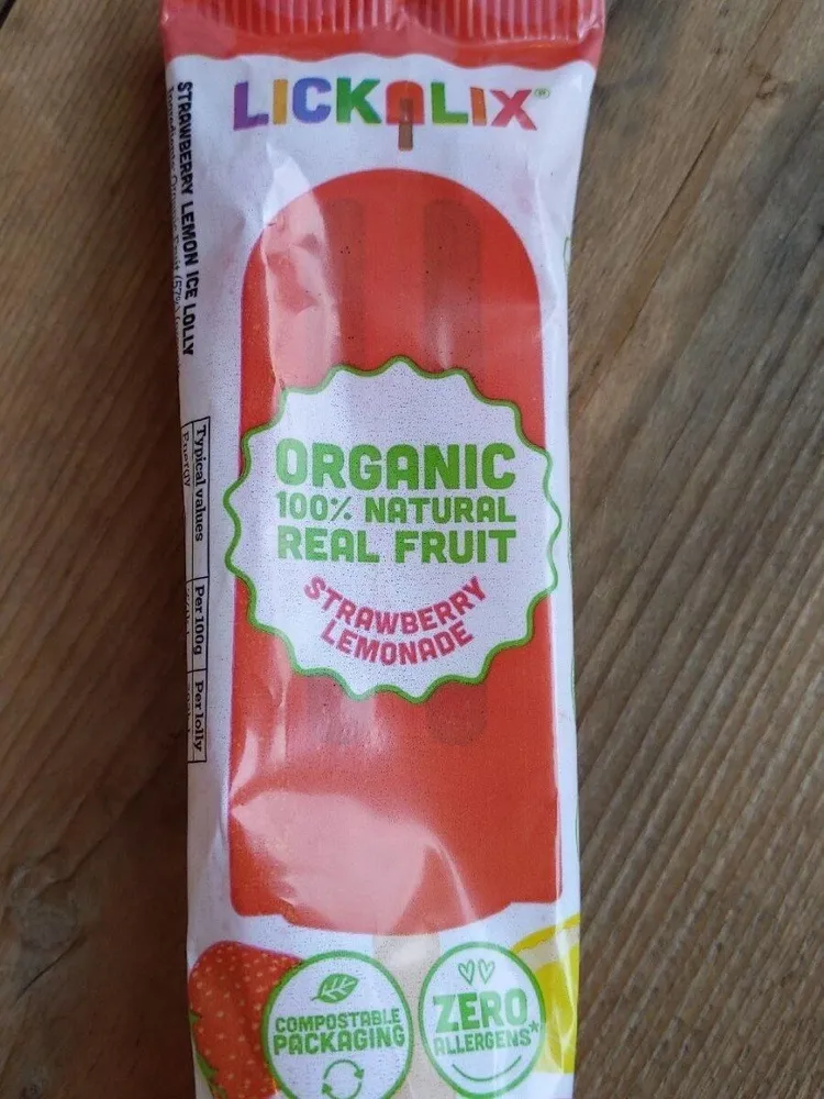 Strawberry lemonade ice lolly