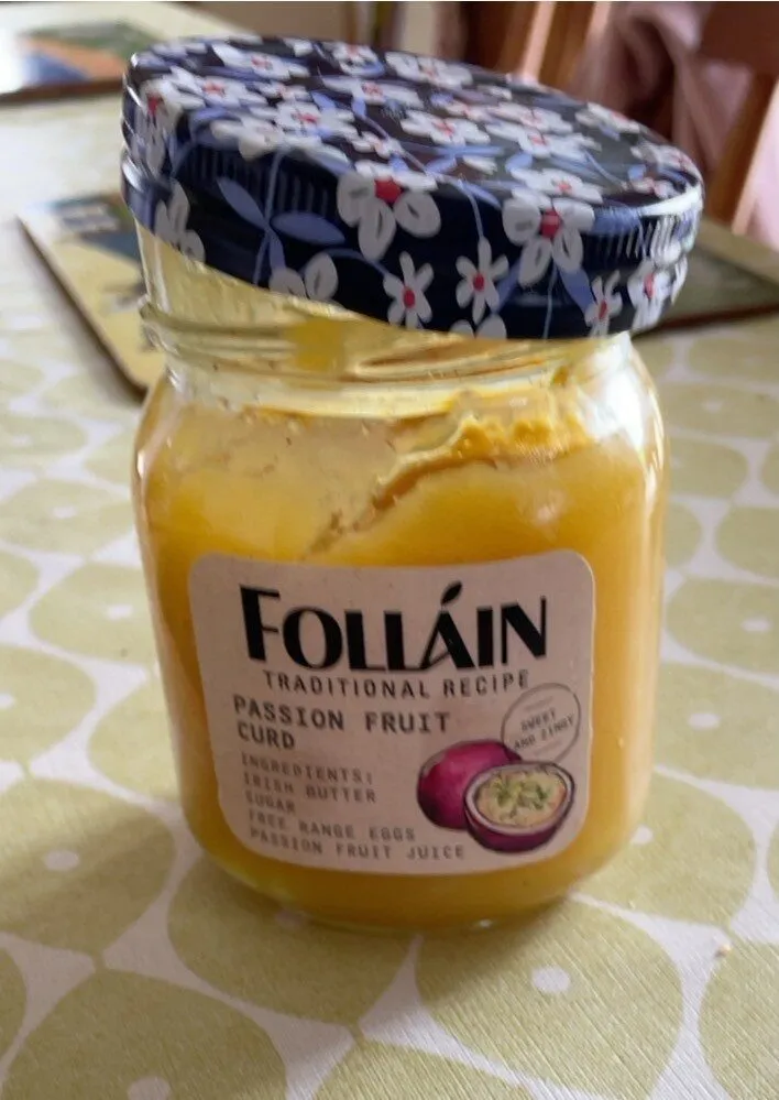 Passion fruit curd
