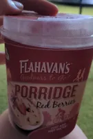 Porridge red berries