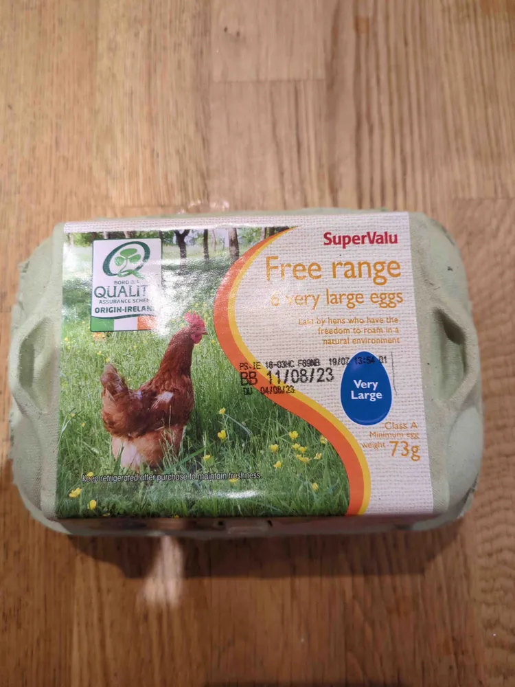 Free Range 6 very large eggs