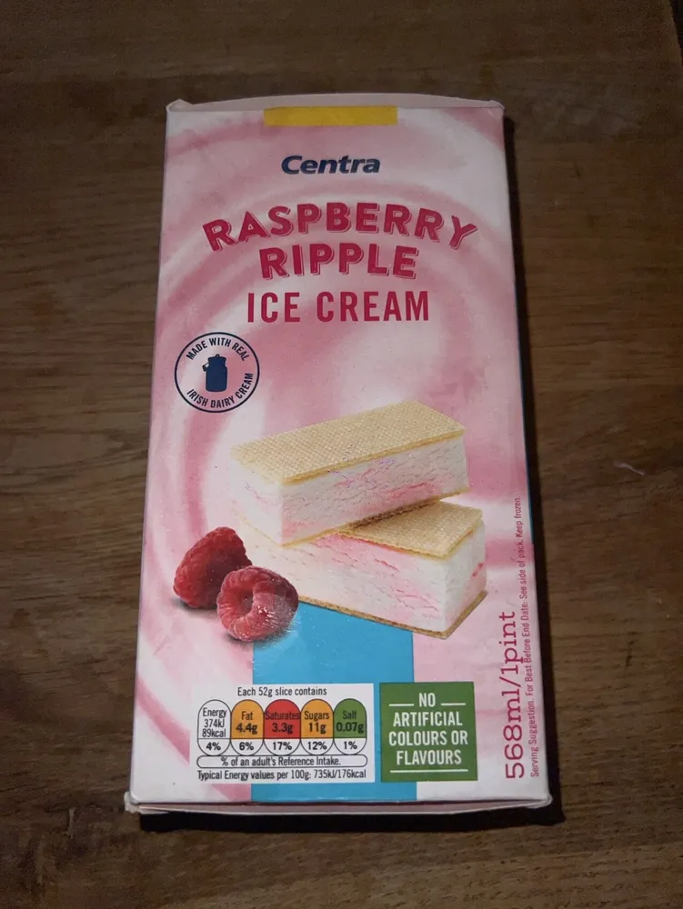Centra Raspberry Ripple ICE CREAM 568ML