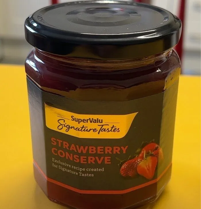 Strawberry conserve signature tastes