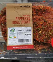 Peppered grilled steaks