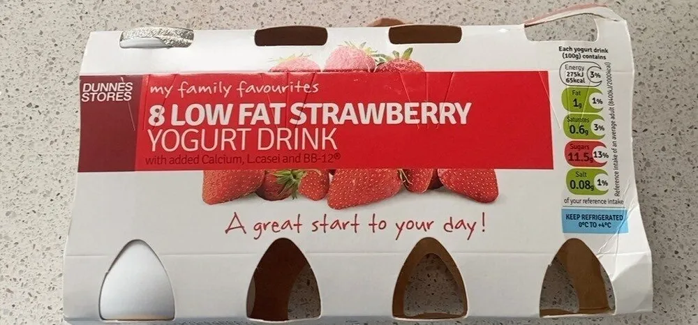 Low fat strawberey yoghurt drink