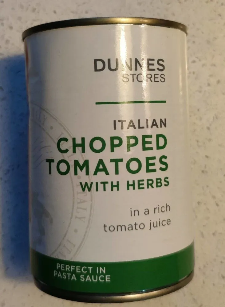 Chopped tomatoes with herbs