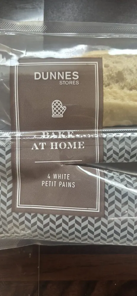4 white petit pains