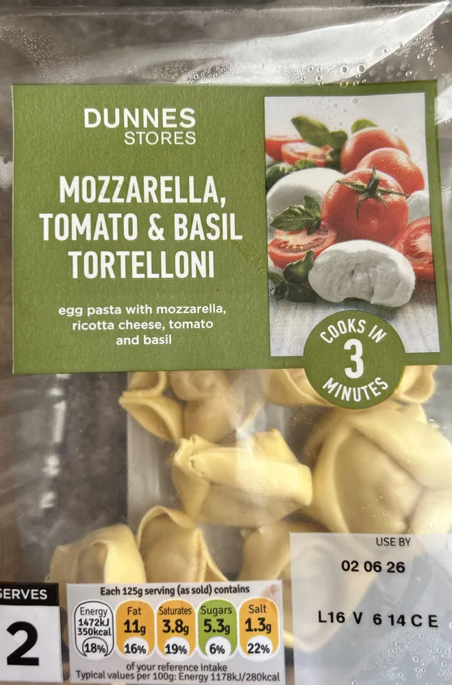 Mozzarella, Tomato & Basil Tortellini