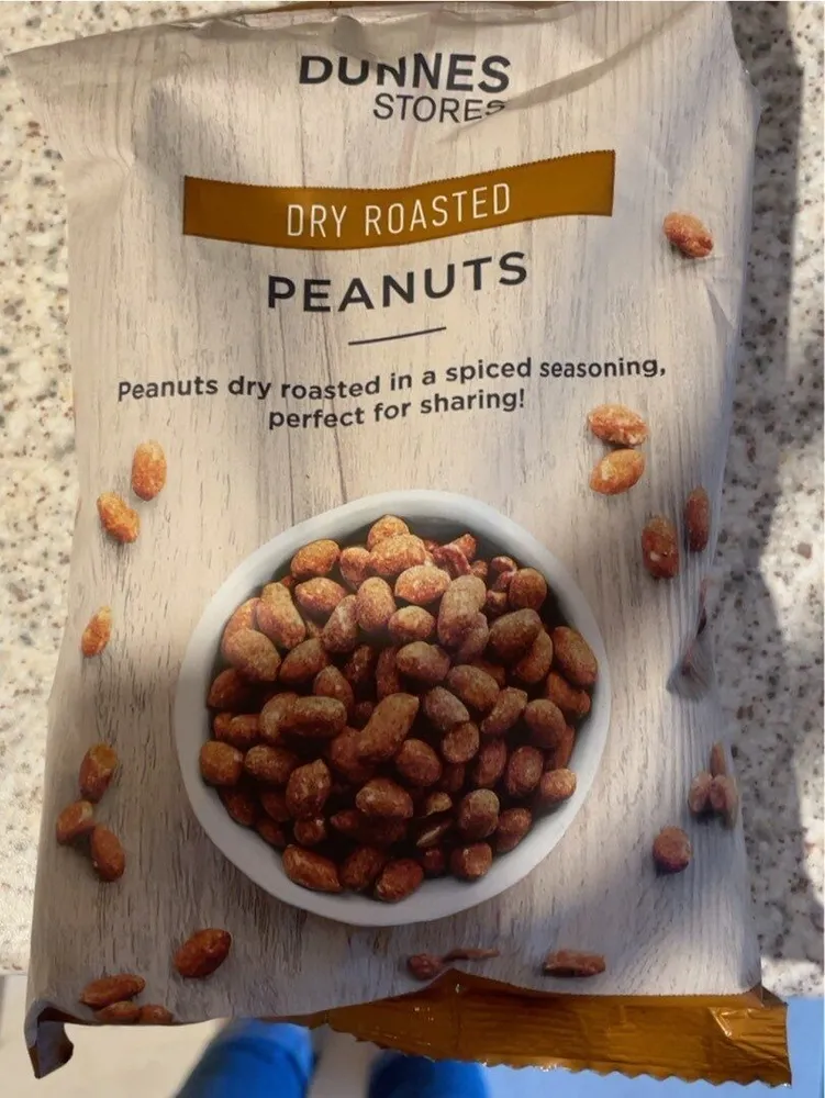 Dry roasted peanuts