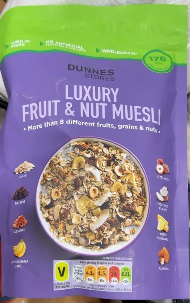 Luxury fruit & nut muesli