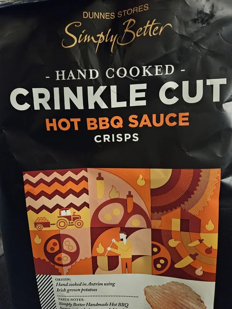 Simply Better Hand Cooked Crinkle Cut Hot BBQ Sauce Crisps