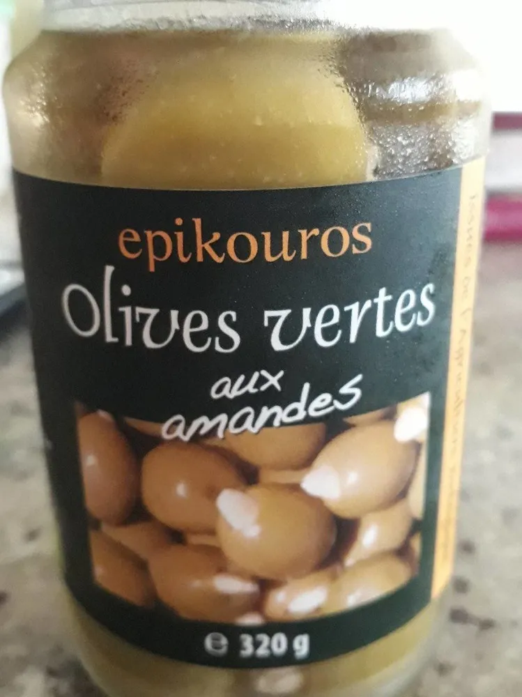 Olives vertes aux amandes